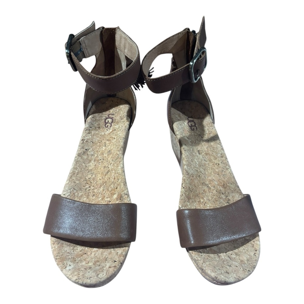 UGG Women's Size 8.5 Zoe Tassel Open Toe Wedge Sandal 1019973 Cork Shoes Heel